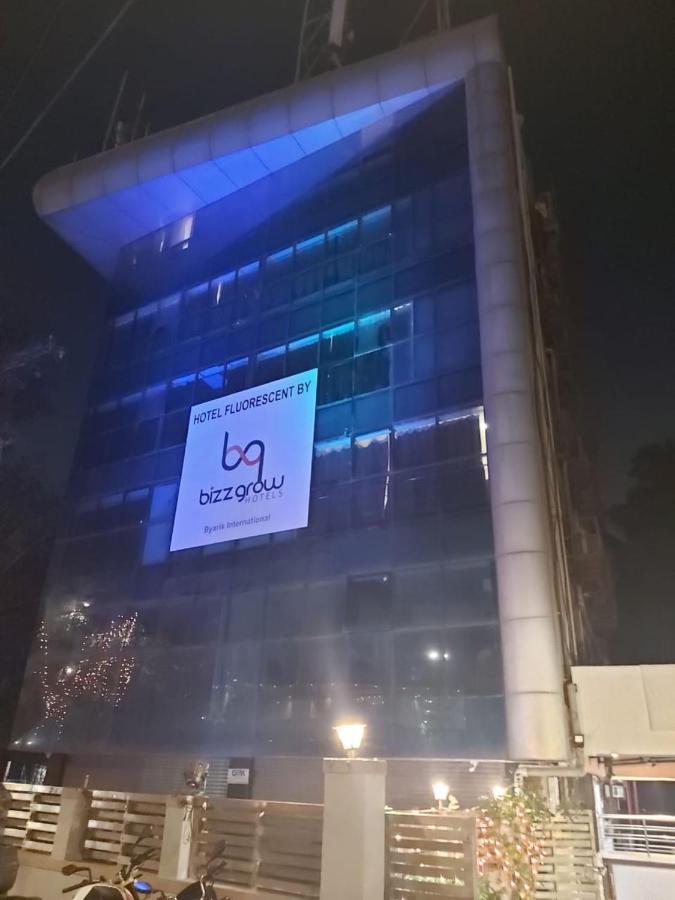Fluorescent By Bizzgrow Hotels International Airport - Formerly Known As Byaris International Мумбай Екстериор снимка